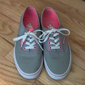 Vans low top skate shoe- Women’s 7